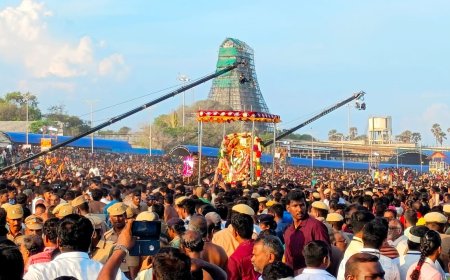 திருச்செந்தூர் கந்த சஷ்டி விழாவுக்கு போலிபாஸ்-அதிமுக குற்றச்சாட்டு