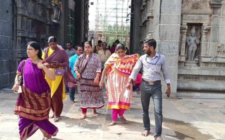 பணி செய்ய விடாமல் தடுப்பதாக  சிதம்பரம்  தீட்சிதர்கள் மீது கோயில் செயல் அலுவலர் புகார்