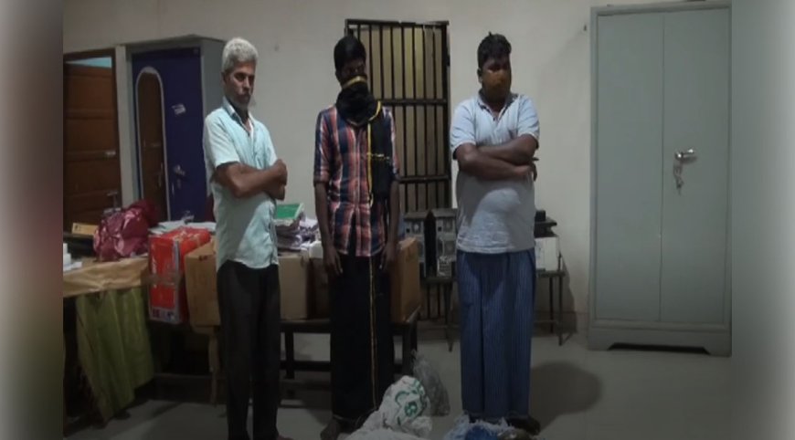 ஆவடி குடியிருப்பு பகுதியில் குட்கா பதுக்கல்- 3 பேர் கைது