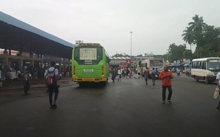 திருவாரூரில் குறைவான அளவில் பேருந்துகள் இயக்கம்- பயணிகள் அவதி