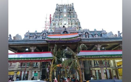 திருவேற்காடு கருமாரியம்மன் கோவிலில் நகைகள் திருட்டு - கைவரிசை காட்டிய அர்ச்சகர்