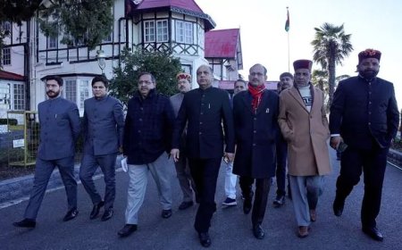 உச்சகட்ட அரசியல் குழப்பத்தில் இமாச்சல்... 15 எம்.எல்.ஏ-க்கள் சஸ்பெண்ட்... காரணம் என்ன?