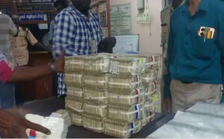 புதுச்சேரி: தகரப் பெட்டியில் கட்டுக்கட்டாக ரூ.3.47 கோடி ரொக்கம்... SBI பணத்தையே பறிமுதல் செய்த தேர்தல் பறக்கும் படை...