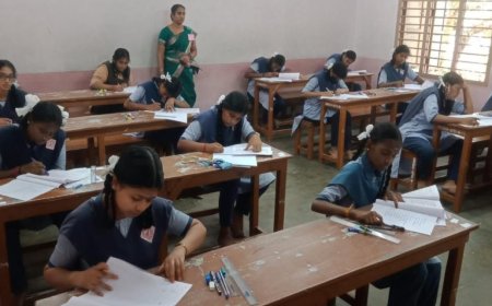 10-ம் வகுப்பு பொதுத்தேர்வு இன்று தொடக்கம்! 30 நிமிடங்களுக்கு முன்பே வர அறிவுறுத்தல்...