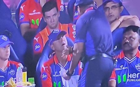 அதெப்படி 5வது வீரர அவர்கள் பயன்படுத்தலாம்..?  நடுவர்களிடம் வம்பு செய்த பாண்டிங், கங்குலி..!