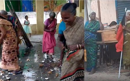 தேங்காய் ஓட்டம், கொடி ஆட்டம்... ராபர்ட் புரூஸ் பரப்புரையில் சுவாரஸ்யம்...