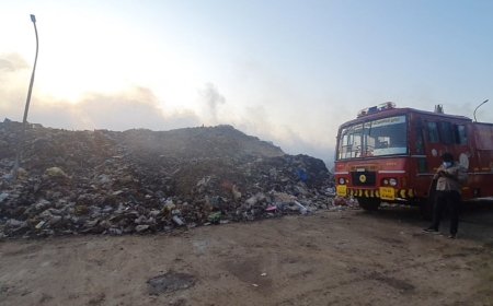 குப்பைக் கிடங்கில் 2 நாட்களாக எரியும் தீ... காற்று மாசால் மூச்சு விடமுடியாமல் திணறும் மக்கள்...