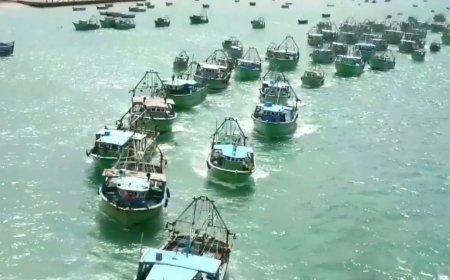 ராமேஸ்வரம் மீனவர்கள் மீது நடுக்கடலில் தாக்குதல்.. இலங்கை கடற்படை மீண்டும் அட்டூழியம்.. இதற்கு முடிவே இல்லையா?