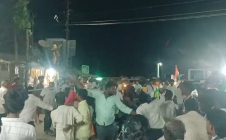 சண்டையில கிழியாத சட்டை ஏது.. கோஷ்டி பூசல்.. காங்கிரஸ் நகர தலைவரை ஓட விட்ட கும்பல்.. அதிர்ந்த அரக்கோணம்