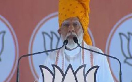 பெண்களின் மாங்கல்யத்தை பறிக்கும் வகையில் காங். தேர்தல் அறிக்கை - பிரதமர் கடும் பாய்ச்சல்..