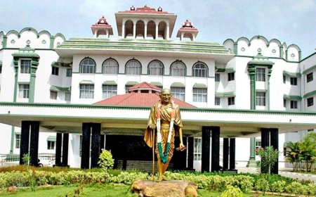 ஊக்கத் தொகைக்கு மீண்டும் விண்ணப்பியுங்கள்.... தூய்மைப் பணியாளர்களுக்கு மதுரை ஐகோர்ட் உத்தரவு!