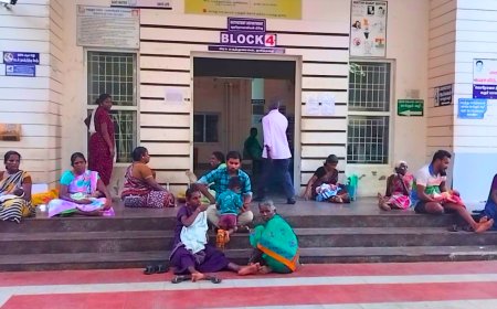 குளித்தலை மருத்துவமனையில் மின்தடை..பச்சைக் குழந்தைகளுடன் மரத்தடிக்கு வந்த தாய்மார்கள்..