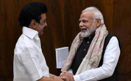 பிரதமர் மோடியைச் சந்தித்தார் தமிழக முதல்வர் மு.க.ஸ்டாலின் 