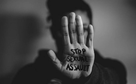 மசாஜ் சென்டரில் இளைஞர்கள் அட்டகாசம்.. போலீஸ், பத்திரிகையாளர் எனக்கூறி பெண்களிடம் பாலியல் சீண்டல்