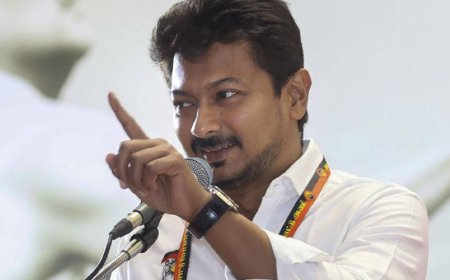 உதயநிதியின் அரசியல்...  தயாரிப்பாளர் to துணை முதலமைச்சர்...