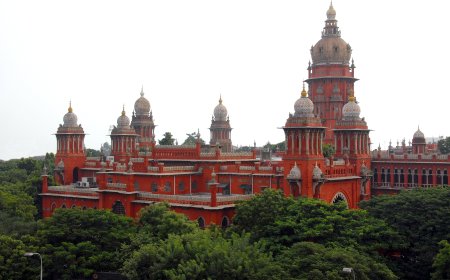 சாம்சங்  தொழிலாளர்கள் தொடர்ந்து போராடத் தடை இல்லை - உயர்நீதிமன்றம் உத்தரவு