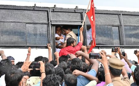 சாம்சங் தொழிலாளர்கள் 625 பேர் மீது பாய்ந்த வழக்கு.. காஞ்சியில் தொடரும் பரபரப்பு