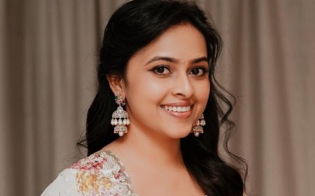 ‘அடியே அழகே’  ஸ்ரீ திவ்யாவின் க்யூட் புகைப்படங்கள்