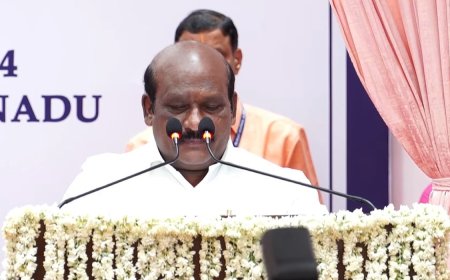 கல்வியில் தமிழ்நாட்டை சிங்கப்பூருடன் ஒப்பிட வேண்டும் - அமைச்சர் கோவி.செழியன்