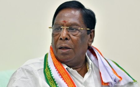 தமிழக ஆளுநர் பாரபட்சமாக செயல்படுவது கண்டிக்கத்தக்கது - நாராயணசாமி 