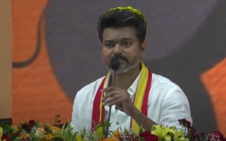 என்னை வாழ வைத்த மக்களுக்காவே அரசியலுக்கு வந்தேன் -  விஜய்