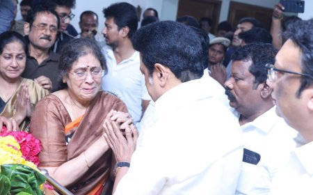 ஈவிகேஎஸ் இளங்கோவன் மறைவு- முதலமைச்சர் நேரில் அஞ்சலி