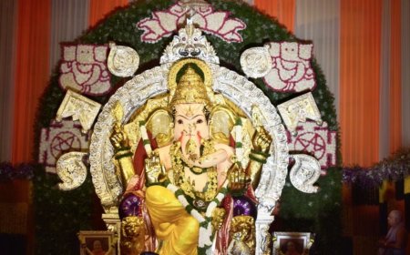 நெருங்கும் விநாயகர் சதுர்த்தி: ரூ.474 கோடிக்கு காப்பீடு பெற்ற கணேஷ் மண்டல்!