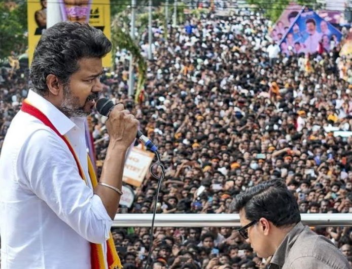 டிசம்பர் 5-ம் தேதி புதுச்சேரி செல்லும் விஜய் - ரோடு ஷோ நடத்த தவெக நிர்வாகிகள் கடிதம் 