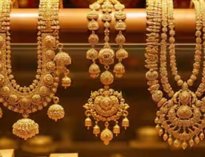 போட்டி போடும் தங்கம், வெள்ளி விலை ஏற்றம் : நகைப்பிரியர்கள் அதிர்ச்சி