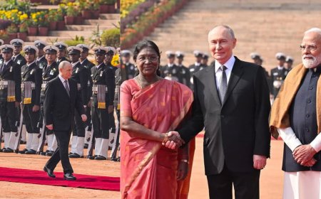 இந்தியா வந்துள்ள ரஷ்யா அதிபர் புதினுக்கு சிவப்புக் கம்பள வரவேற்பு