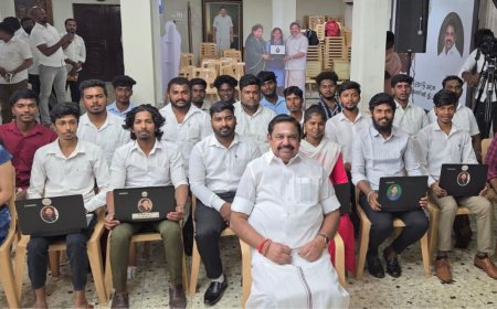 “பள்ளி மாணவர்களுக்கு லேப்டாப் தராமல் பழி வாங்குகிறது திமுக அரசு..” : - ஸ்டாலின் மீது எடப்பாடி தாக்கு 