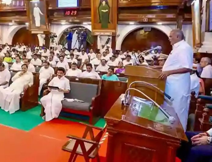 பரபரப்பான அரசியல் சூழலில் தமிழக சட்டசபை ஜனவரி முதல் வாரத்தில் கூடுகிறது 