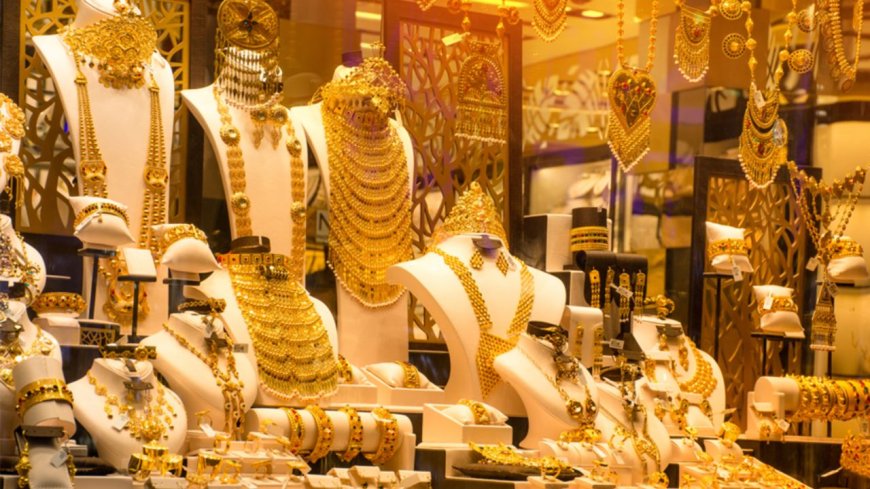 புதிய உச்சம் : தங்கம் சவரன் ரூ. 880 உயர்வு: வெள்ளி கிலோ 20ஆயிரம் உயர்வு 