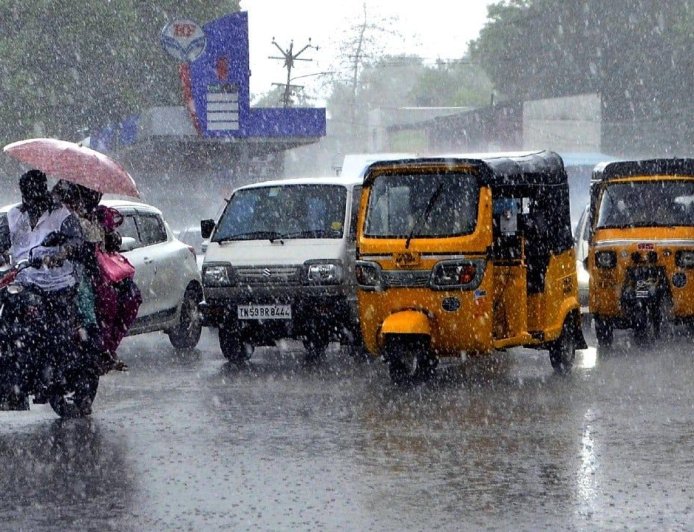 சென்னை உள்பட  7 மாவட்டங்களில் நாளை கனமழை பெய்யும்: வானிலை மையம் எச்சரிக்கை 