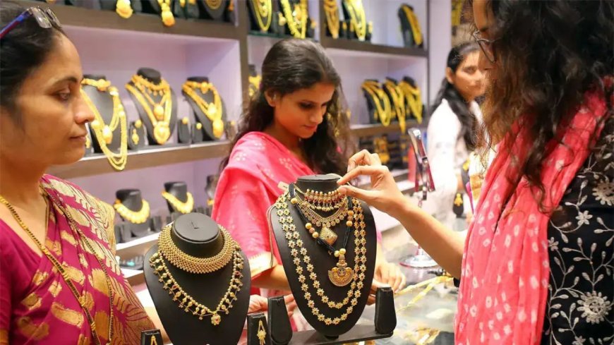 கிடு கிடுவென உயரும் தங்கம்: சவரனுக்கு ரூ.2,800 உயர்வு: வாடிக்கையாளர்கள் ஷாக்