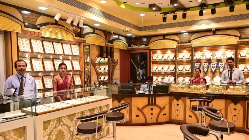 இதுக்கு எண்டே கிடையாதா?: தங்கம் சவரனுக்கு ரூ.2,960, வெள்ளி கிராம் ரூ.400 உயர்வு