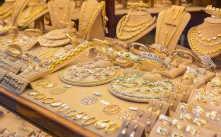 நகைப்பிரியர்களுக்கு சற்றே ஆறுதல் செய்தி: தங்கம் விலை சவரனுக்கு ரூ.560 குறைவு