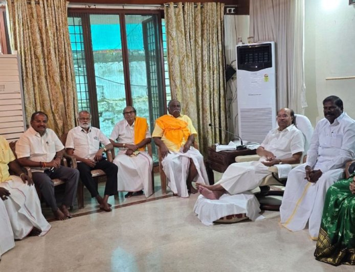 “நமக்கான வாகனம் இதோ நம் அருகே வந்துவிட்டது”: யாருடன் கூட்டணி ராமதாசு வெளியிட்ட சீக்ரெட் 