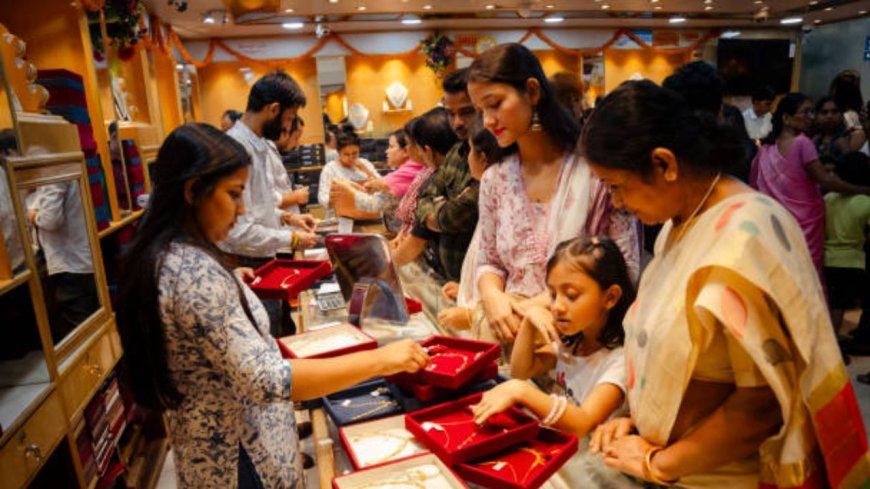 ஹய் ஜாலி, தங்கம் ரேட் குறைஞ்சிடுச்சு! சவரனுக்கு ரூ.640 சரிவு