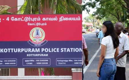 நடுரோட்டில் மாணவியிடம்பாலியல் சீண்டலில் ஈடுபட்ட முதியவர்: “அலேக்காக தூக்கிய போலீஸ்”
