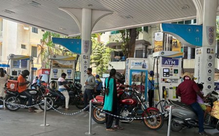 வாகன ஓட்டிகளுக்கு கசப்பு செய்தி : பெட்ரோல் விலையை உயர்த்தி எண்ணெய் நிறுவனங்கள் அறிவிப்பு!