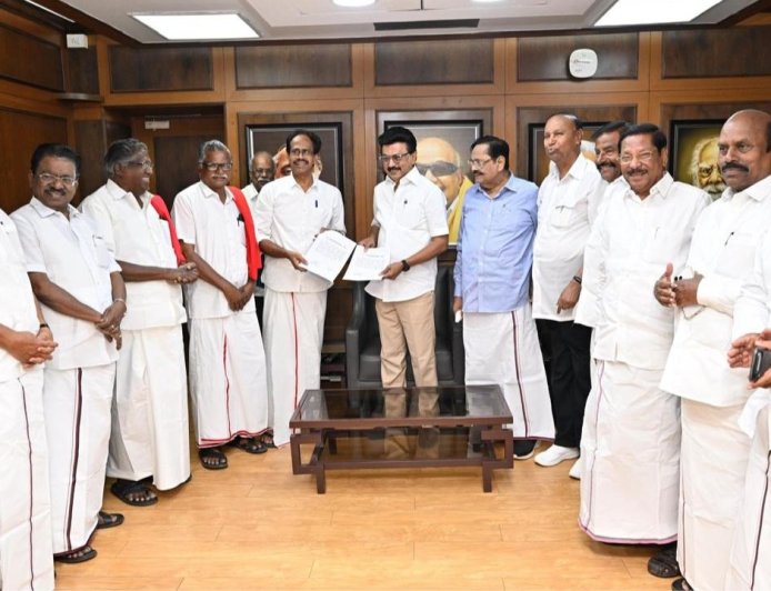 “ஒரு வழியா முடிஞ்சிது” சிபிஐ-க்கு 5 தொகுதி: சிபிஎம், விசிகவுக்கு எத்தனை சீட்