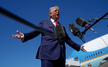 மீண்டும் போர் பதற்றம், ஈரான் படகுகளை சுட்டு வீழ்த்த ட்ரம்ப் உத்தரவு