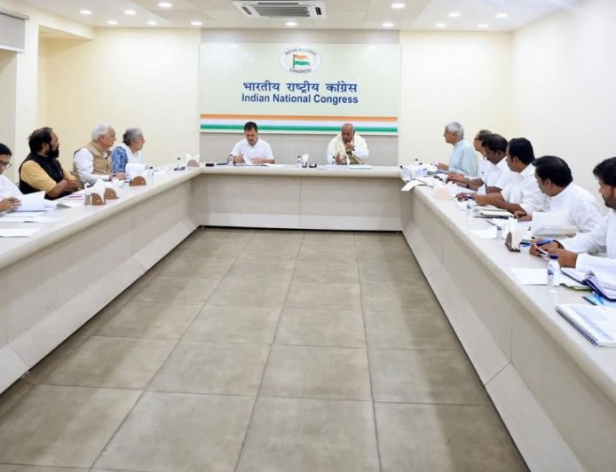 "ஒரு வழியா வெளியான காங்., வேட்பாளர் லிஸ்ட்" கதர் சட்டைகாரர்கள் நிம்மதி பெருமூச்சு 