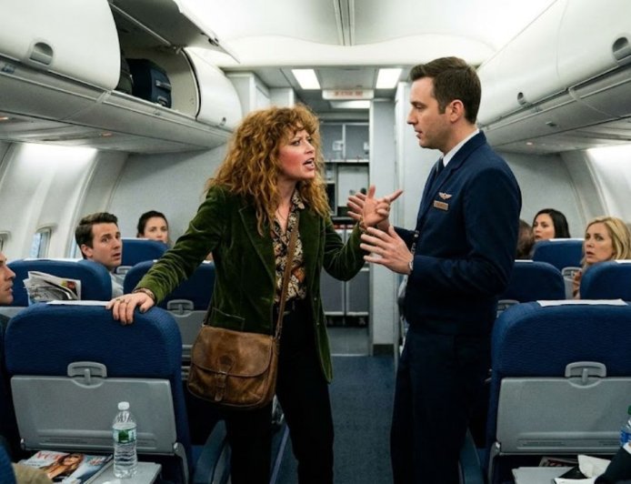 விமானத்தில் போதையில் ரகளை செய்த பிரபல நடிகை: எச்சரித்து அனுப்பிய போலீசார் 