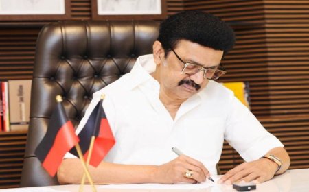 முதல்வர் பதவியை ராஜினாமா செய்த  மு.க. ஸ்டாலின்!