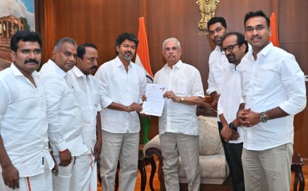 ஆட்சி அமைக்க ஆளுநரிடம் தவெக உரிமை கோரியது: முதல்வராக விஜய் நாளை பதவியேற்பு