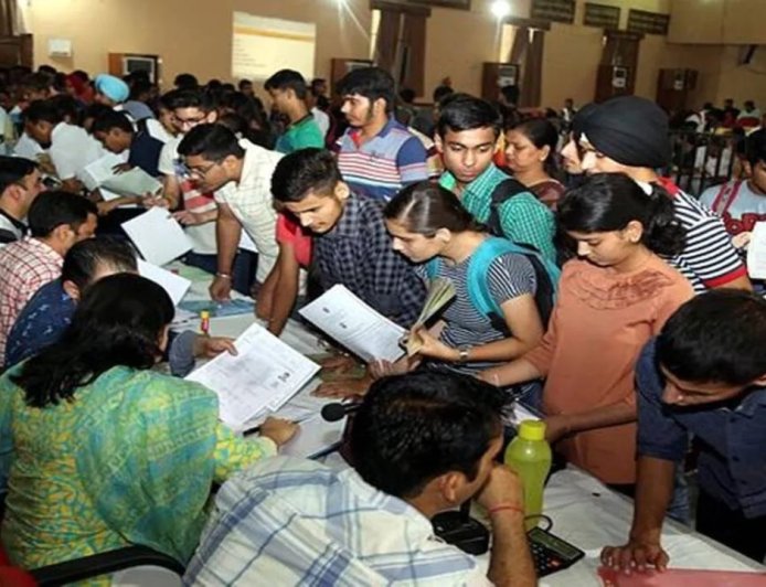 அரசு கலை, அறிவியல் கல்லூரிகளில் இளநிலை படிப்பில் சேர இன்று  முதல் விண்ணப்பிக்கலாம்