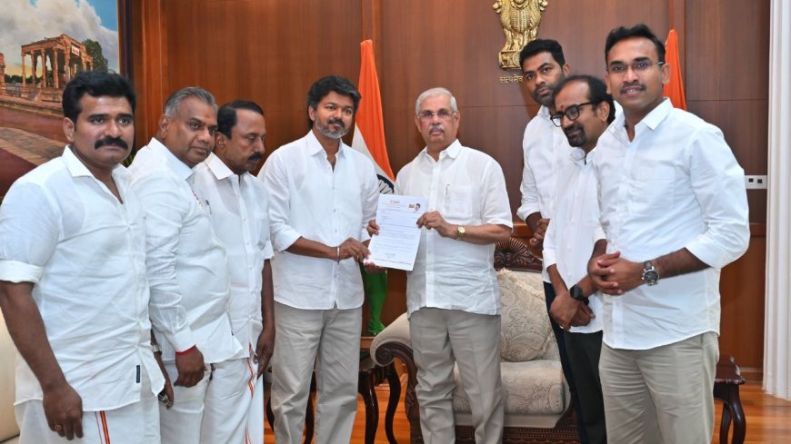ஆட்சி அமைக்க ஆளுநரிடம் தவெக உரிமை கோரியது: முதல்வராக விஜய் நாளை பதவியேற்பு