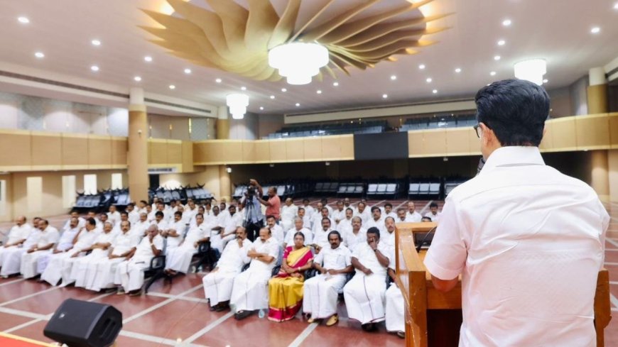 சட்டமன்ற தேர்தலில் நடந்திருப்பது சாகசமோ, சாதனையோ கிடையாது, புதுவிதமான கவர்ச்சி மாயாஜால சுனாமி : ஸ்டாலின் ஆதங்கம் 